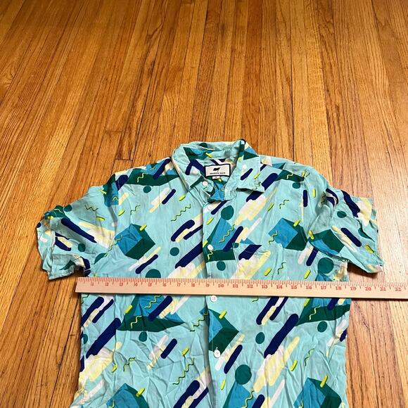 Maison Noir Shirt Mens Medium Hawaiian Abstract Tattoo Button-Down Golf - Picture 6 of 7